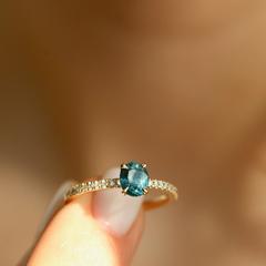 Nangi fine jewelry - teal / Peacock sapphire ring in yellow gold