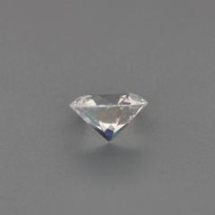 Nangi fine jewelry - white gemstone in gold