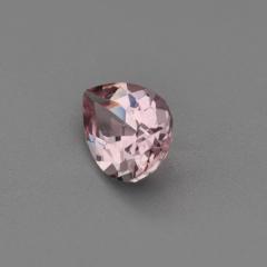Nangi fine jewelry - pink tourmaline gemstone in gold