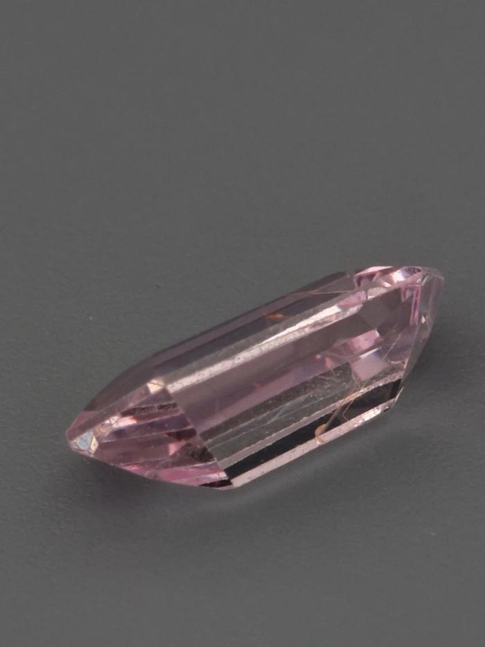 Nangi fine jewelry - pink gemstone in gold