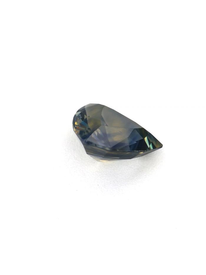 Nangi fine jewelry - blue gemstone in gold