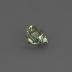 Nangi fine jewelry - green gemstone in gold