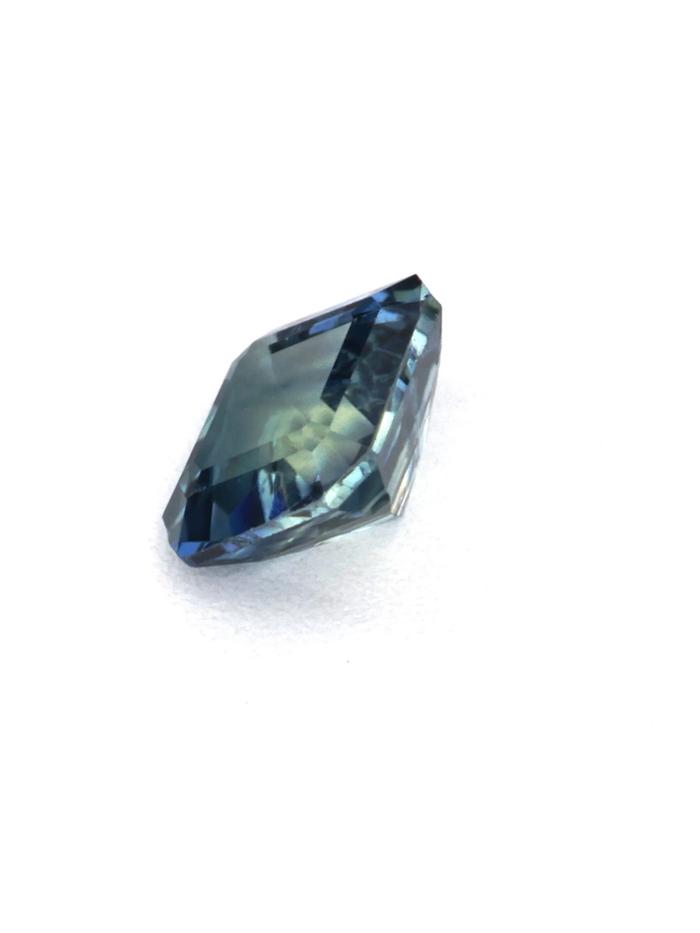 Nangi fine jewelry - teal / Peacock gemstone in gold
