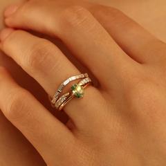 Nangi fine jewelry - green sapphire ring in yellow gold