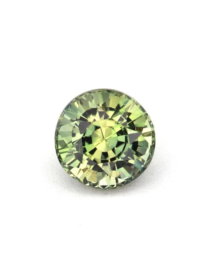 Nangi fine jewelry - green gemstone in gold