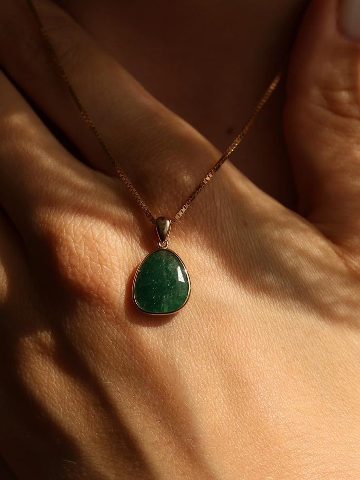 Nangi fine jewelry - green green aventurine necklace in gold