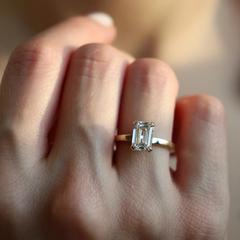 Nangi fine jewelry - white lab-grown diamond ring in gold