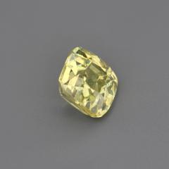 Nangi fine jewelry - yellow gemstone in gold