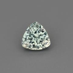 Nangi fine jewelry - green gemstone in gold