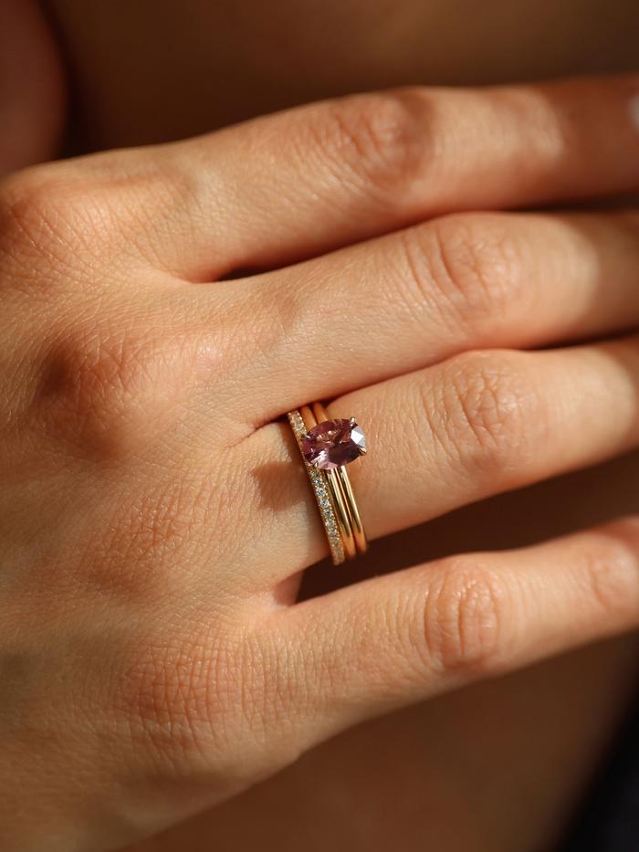 Nangi fine jewelry - pink ring in yellow gold