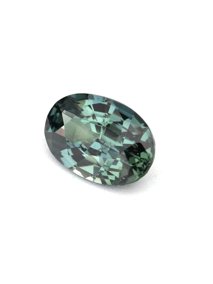 Nangi fine jewelry - green gemstone in gold