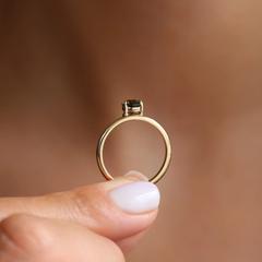 Nangi fine jewelry - brown sapphire ring in yellow gold