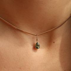 Nangi fine jewelry - green sapphire necklace in yellow gold