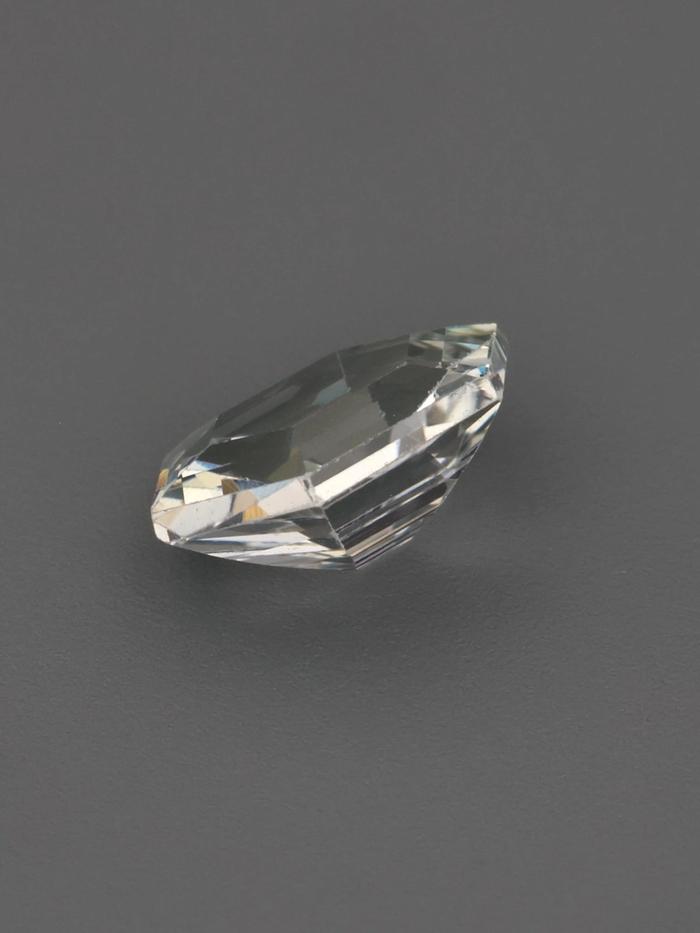 Nangi fine jewelry - champagne gemstone in gold