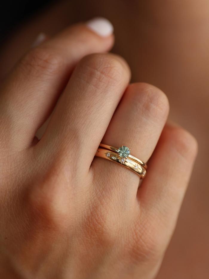 Nangi fine jewelry - green ring in gold