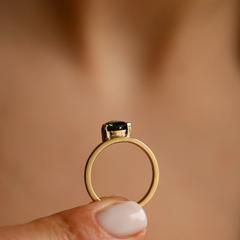 Nangi fine jewelry - green ring in yellow gold