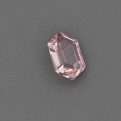 Nangi fine jewelry - pink gemstone in gold