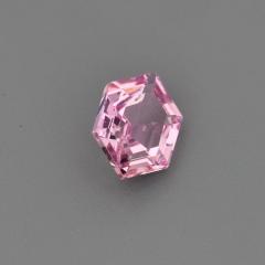 Nangi fine jewelry - pink gemstone in gold
