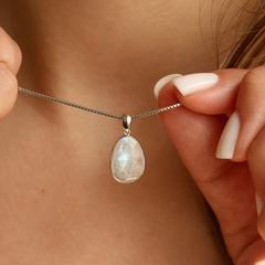Nangi fine jewelry - white moonstone pendant in gold