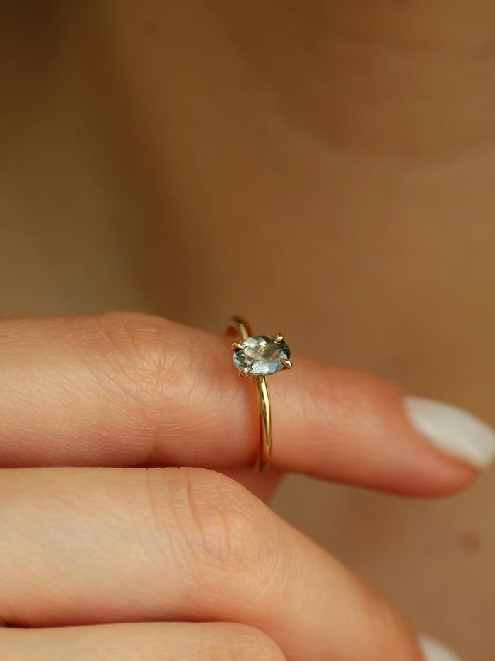 Nangi fine jewelry - grey ring in yellow gold