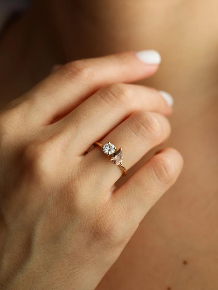 Nangi fine jewelry - brown ring in yellow gold