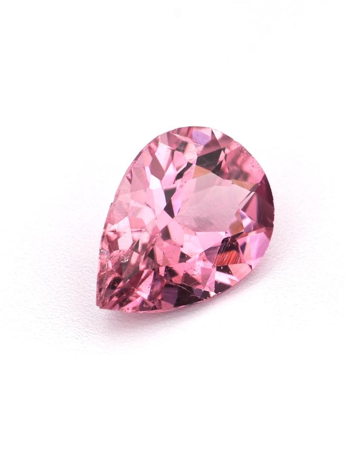 Nangi fine jewelry - pink gemstone in gold