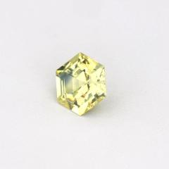 Nangi fine jewelry - yellow gemstone in gold