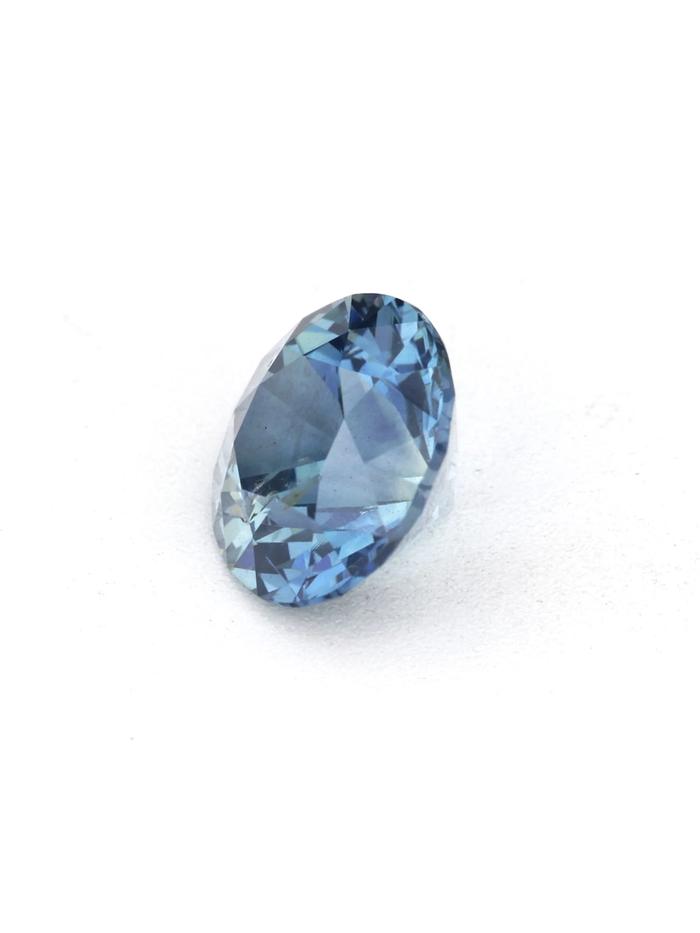 Nangi fine jewelry - blue sapphire gemstone in gold
