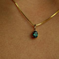 Nangi fine jewelry - teal sapphire necklace in yellow gold