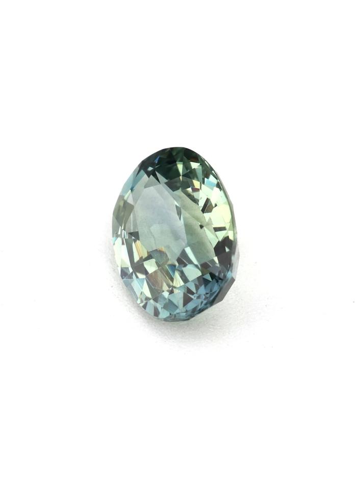Nangi fine jewelry - green gemstone in gold