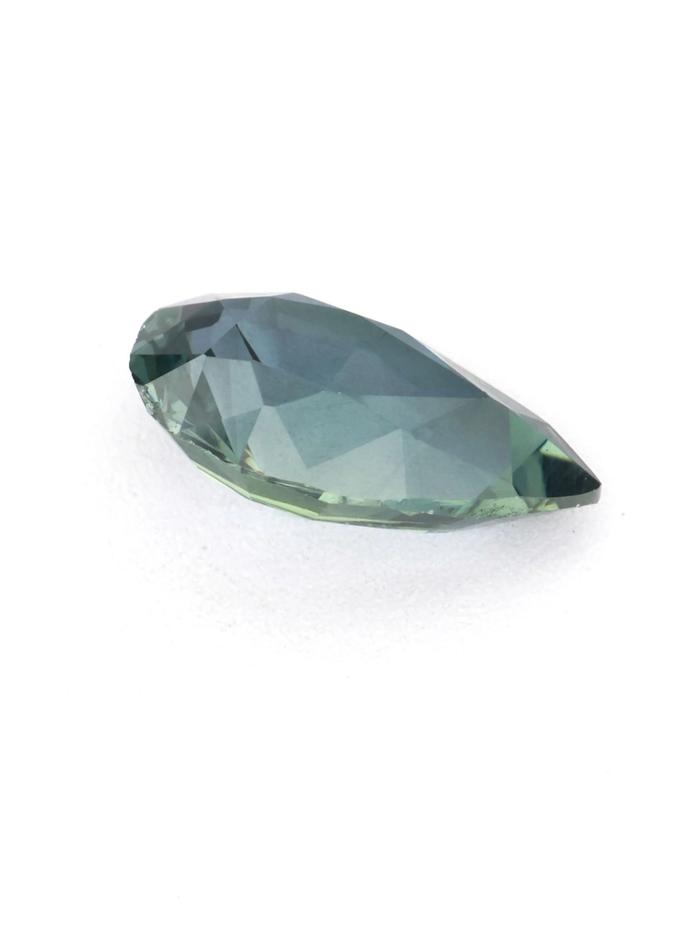 Nangi fine jewelry - teal / Peacock sapphire gemstone in gold