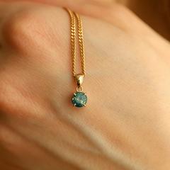 Nangi fine jewelry - teal / Peacock pendant in yellow gold