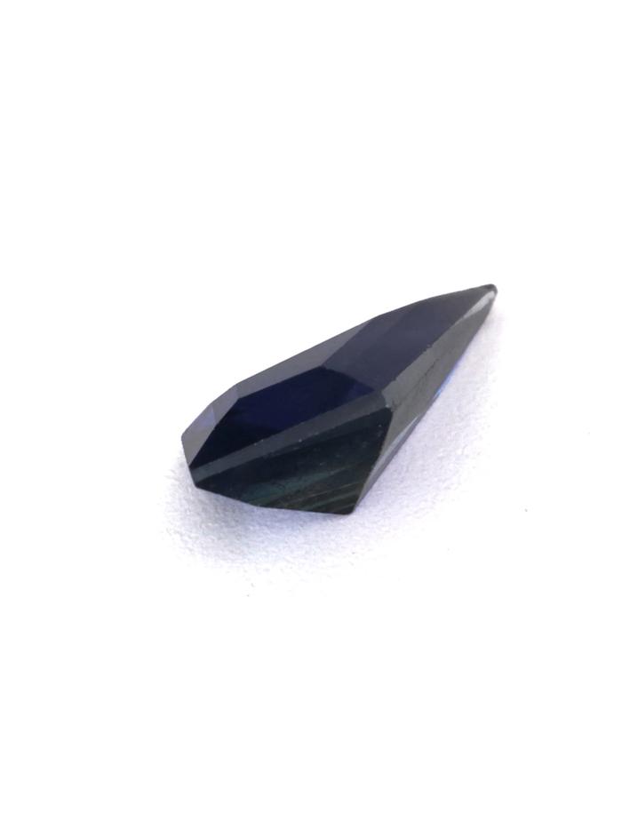 Nangi fine jewelry - blue gemstone in gold