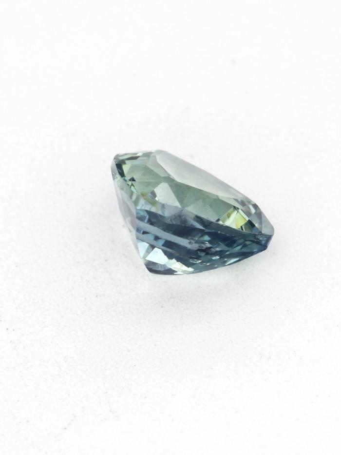 Nangi fine jewelry - blue gemstone in gold