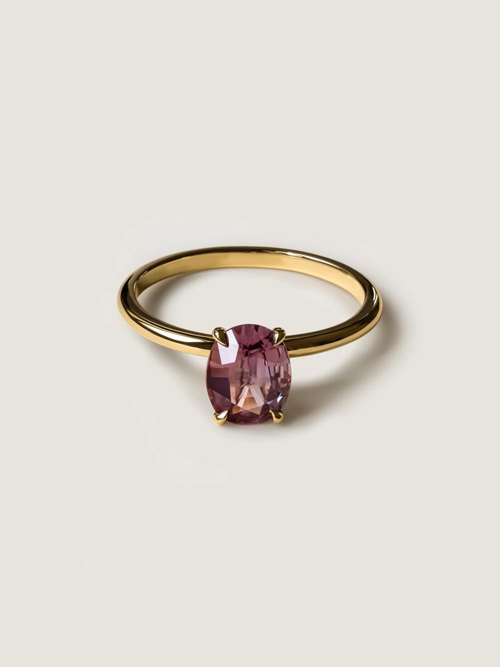 Ceylon Berry Ember Sapphire Ring 