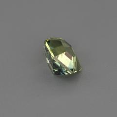 Nangi fine jewelry - green sapphire gemstone in gold