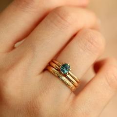 Nangi fine jewelry - blue ring in yellow gold