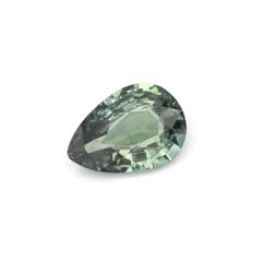 Nangi fine jewelry - green gemstone in gold