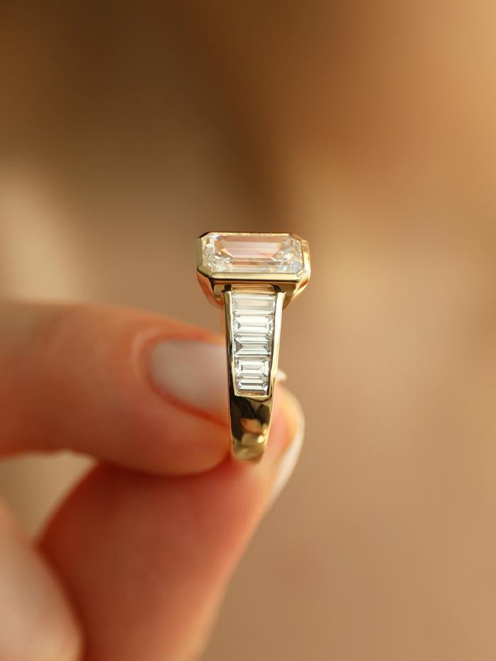Nangi fine jewelry - white ring in gold