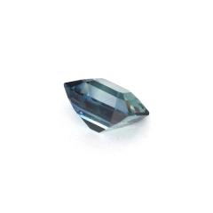 Nangi fine jewelry - blue sapphire gemstone in gold