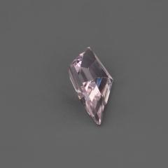 Nangi fine jewelry - pink gemstone in gold