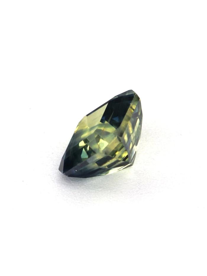 Nangi fine jewelry - teal / Peacock gemstone in gold