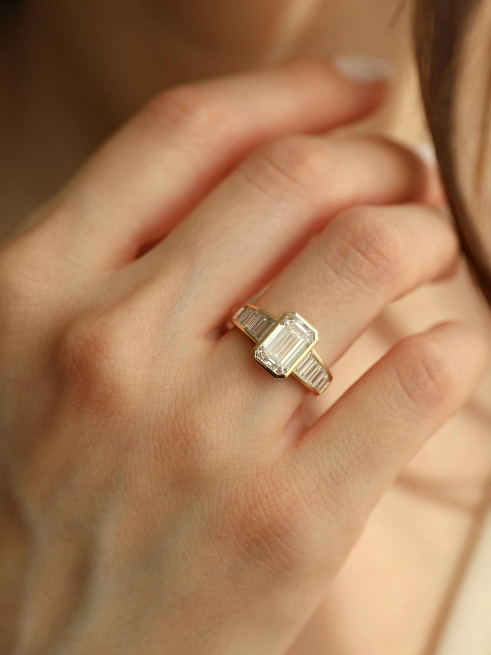 Deco Emerald Statement Diamond Ring – 2.00 Carat