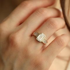 Nangi fine jewelry - white ring in gold
