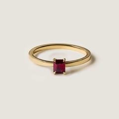 Nangi fine jewelry - red ring in yellow gold