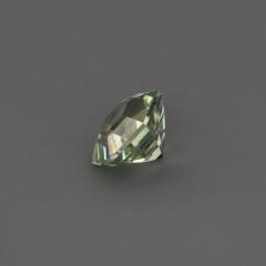 Nangi fine jewelry - green gemstone in gold
