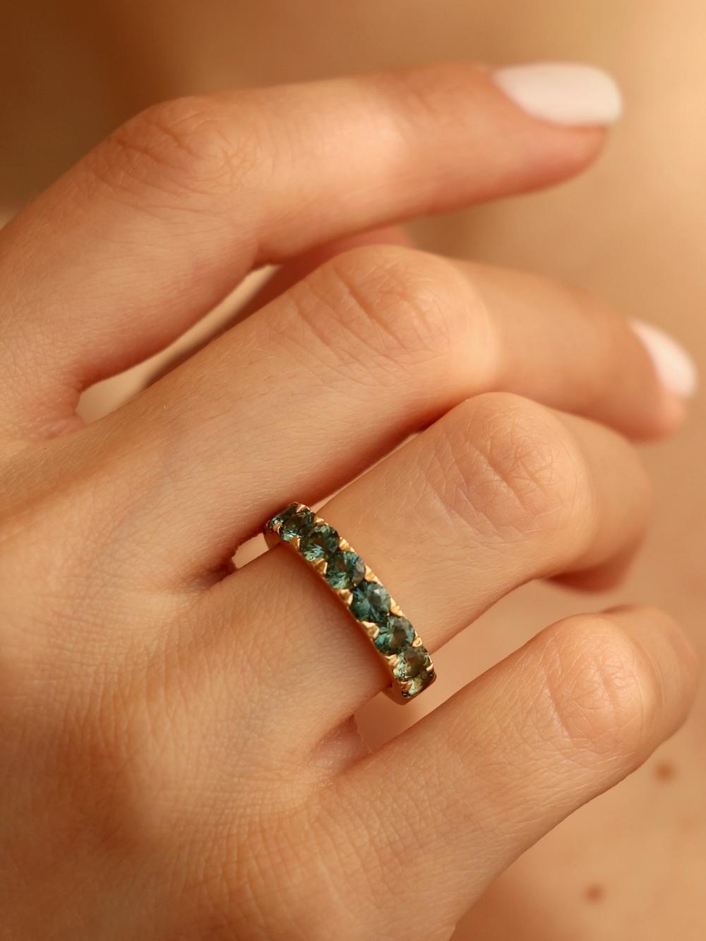 Bold Peacock Sapphire Band