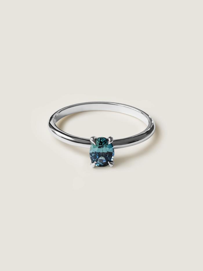 Nangi fine jewelry - blue ring in white gold