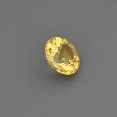 Nangi fine jewelry - yellow gemstone in gold