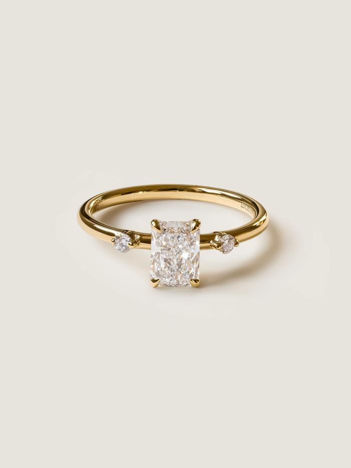 Nangi fine jewelry - white lab-grown diamond ring in gold